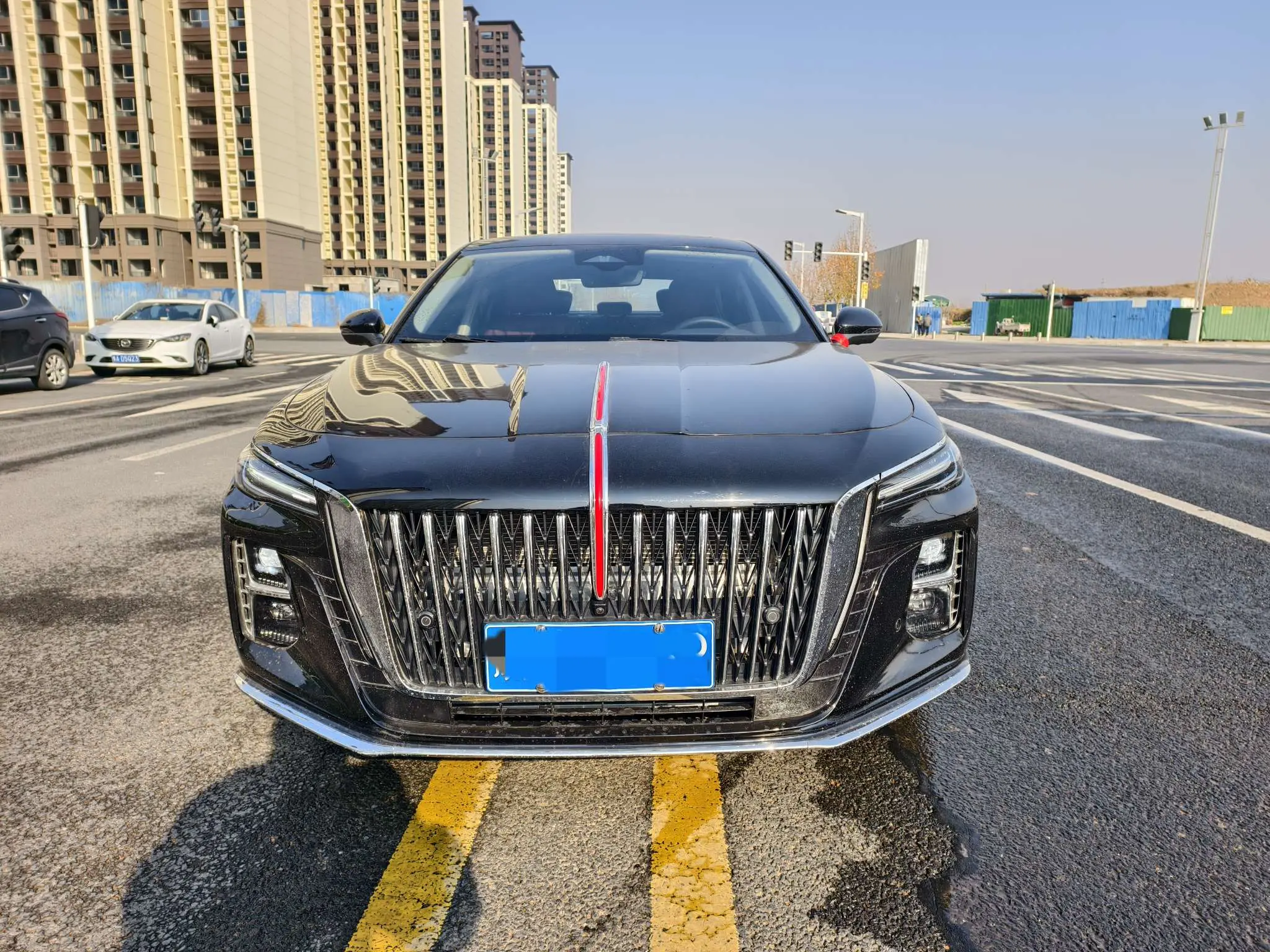 Hongqi H5  из Китая