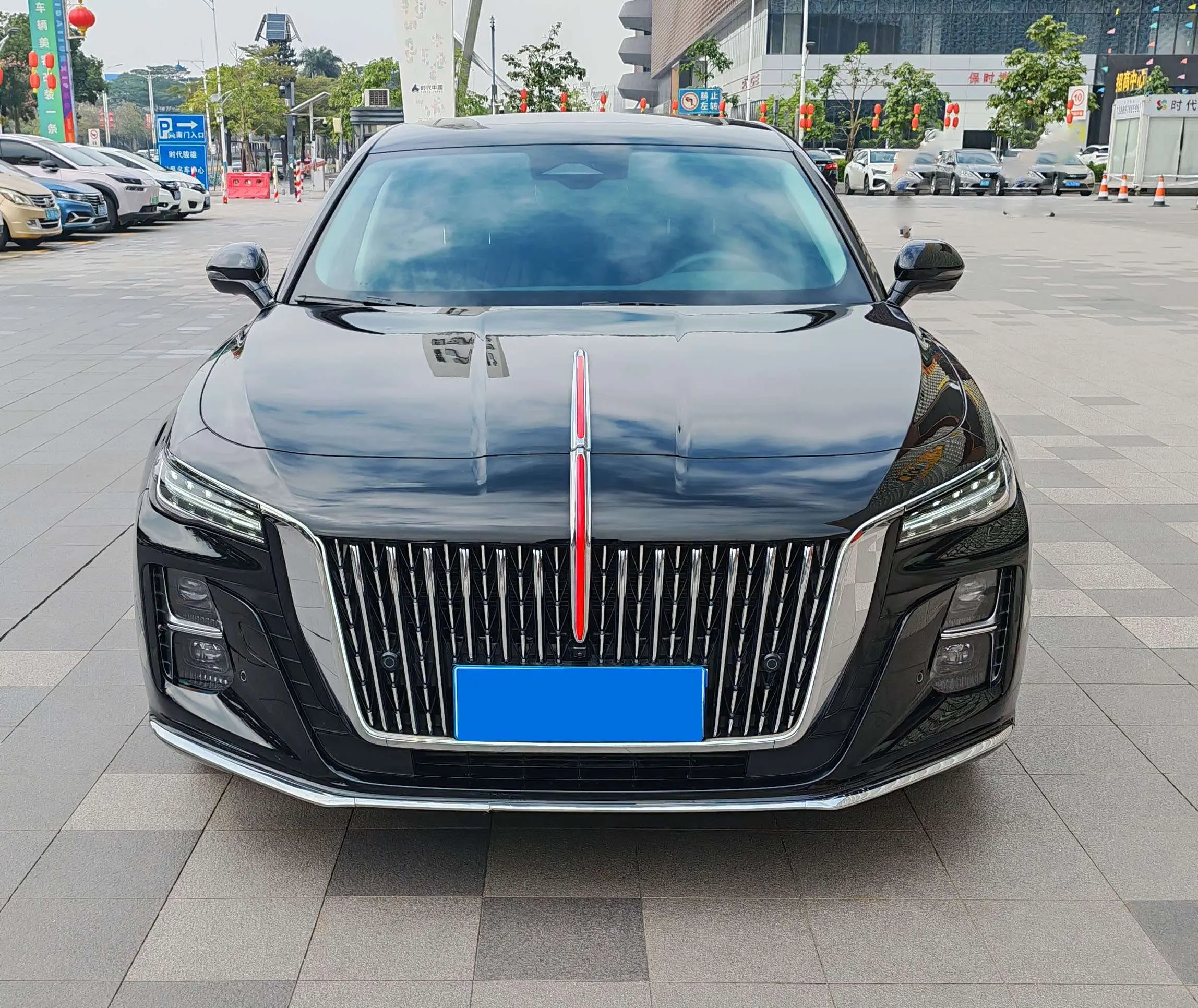 Hongqi H5  из Китая