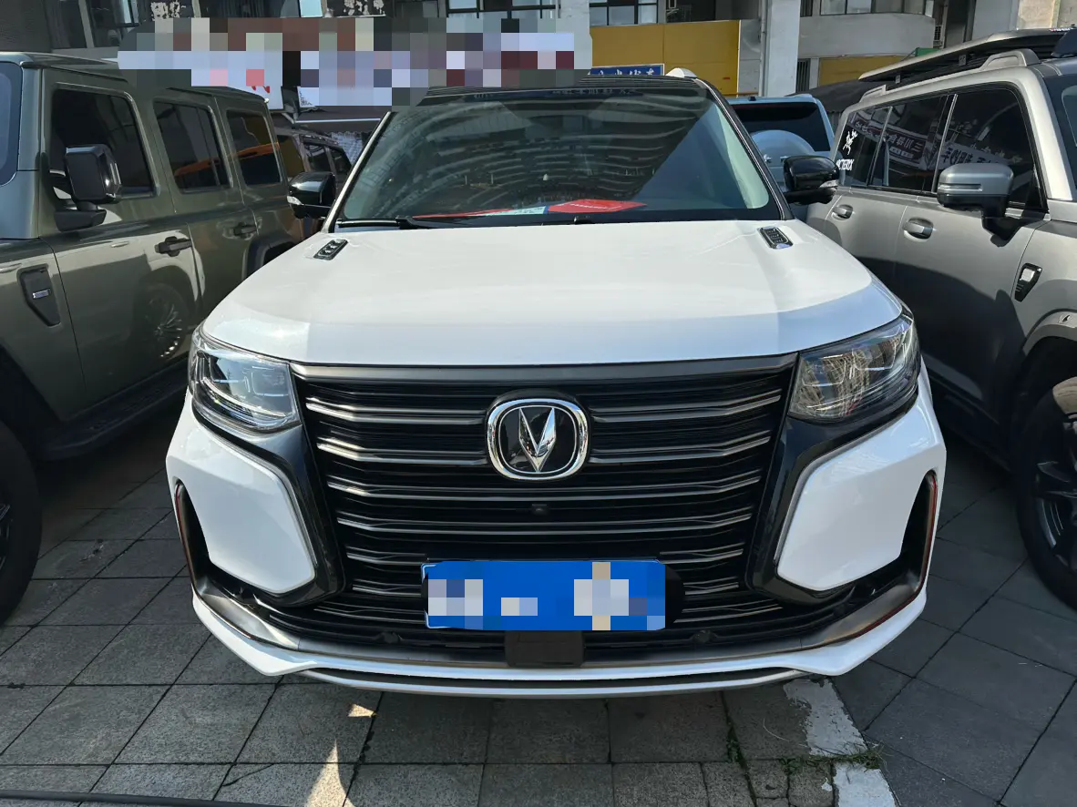Changan CS95  из Китая
