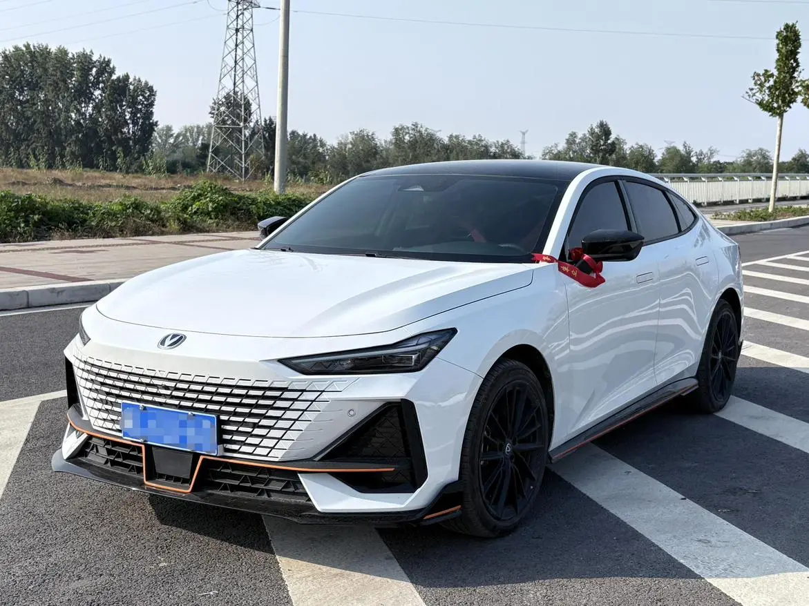 Changan UNI-V  из Китая