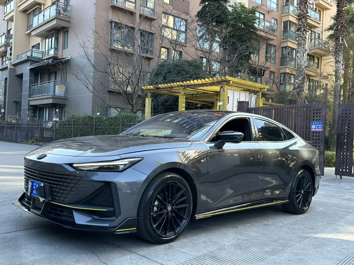 Changan UNI-V  из Китая