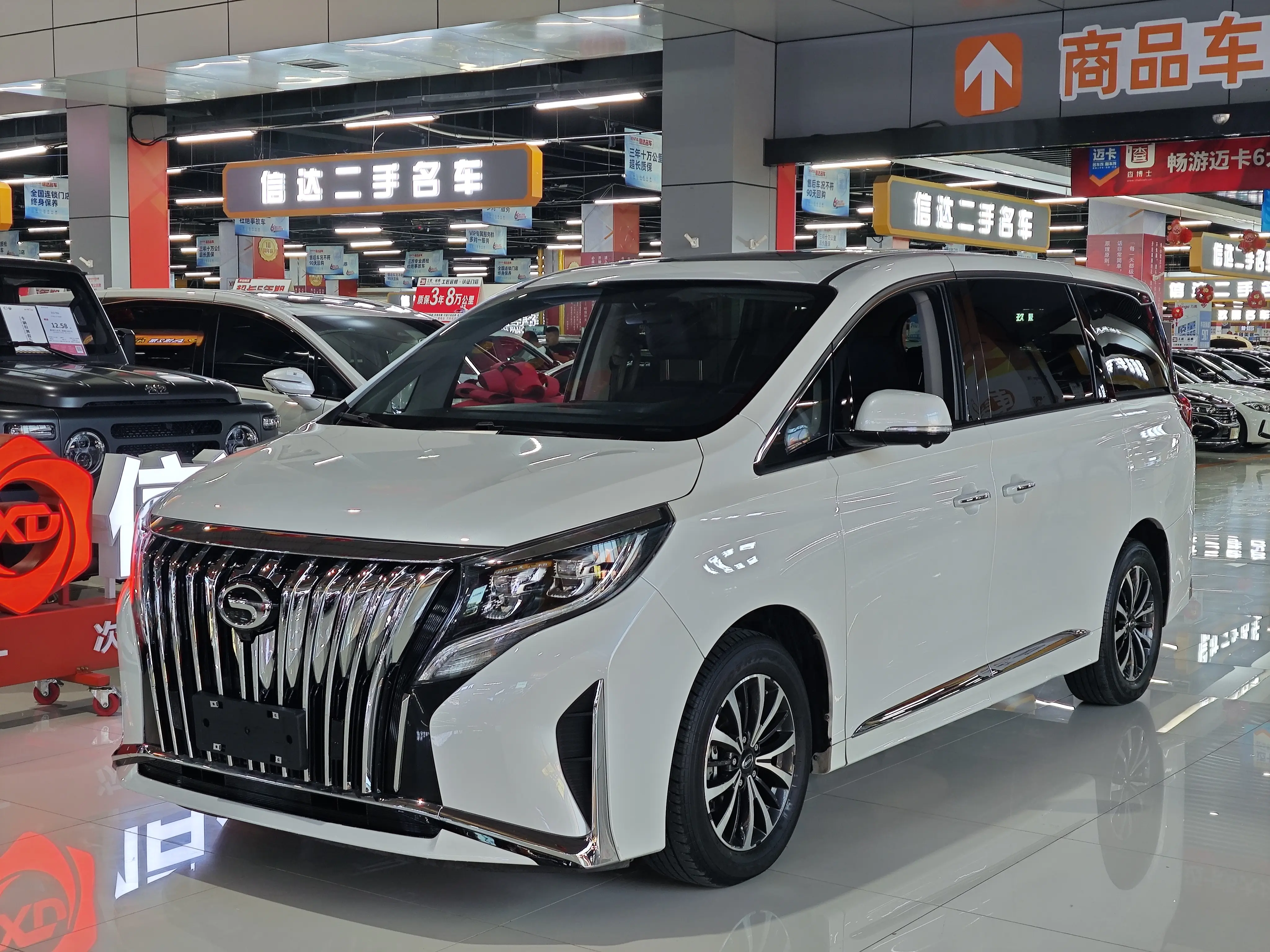 GAC Trumpchi M8  из Китая