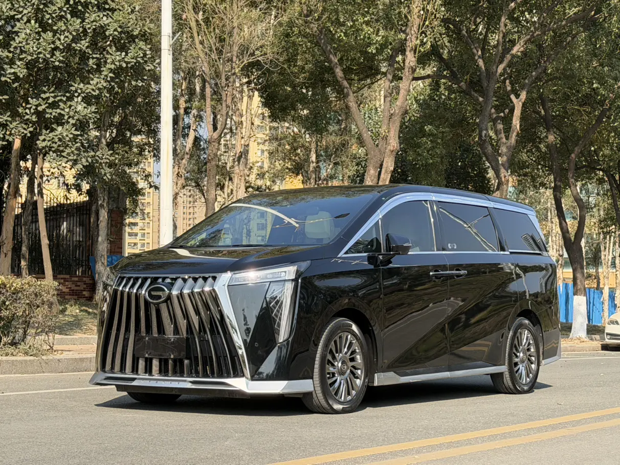 GAC Trumpchi M8  из Китая