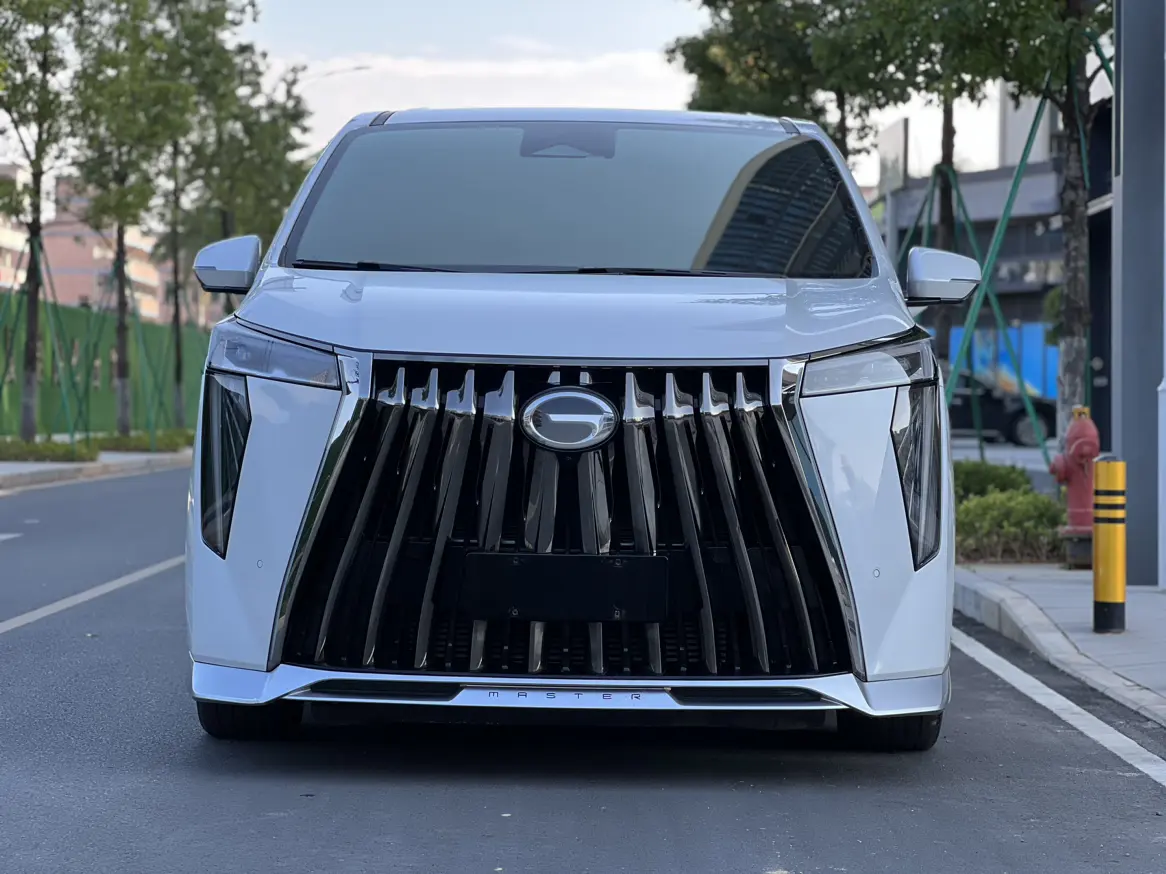 GAC Trumpchi M8  из Китая