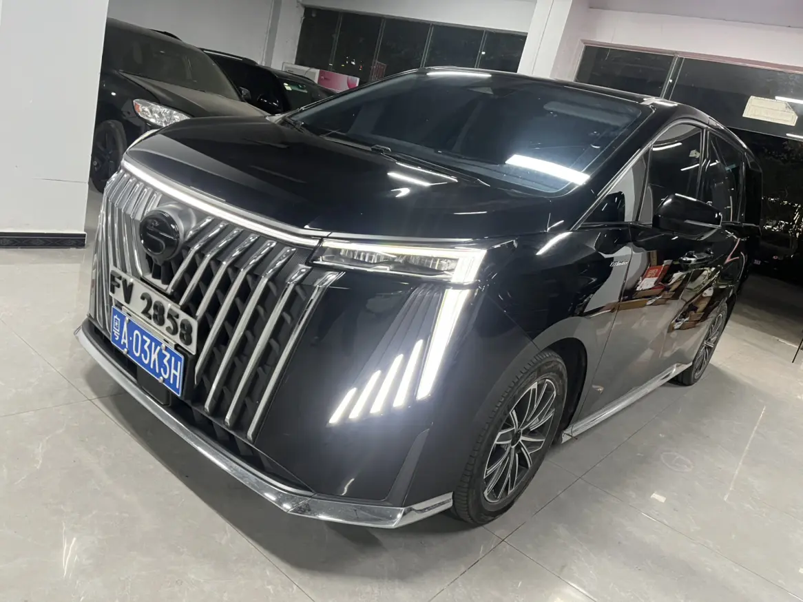 GAC Trumpchi M8  из Китая
