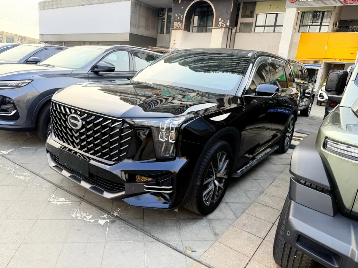 GAC Trumpchi GS8  из Китая