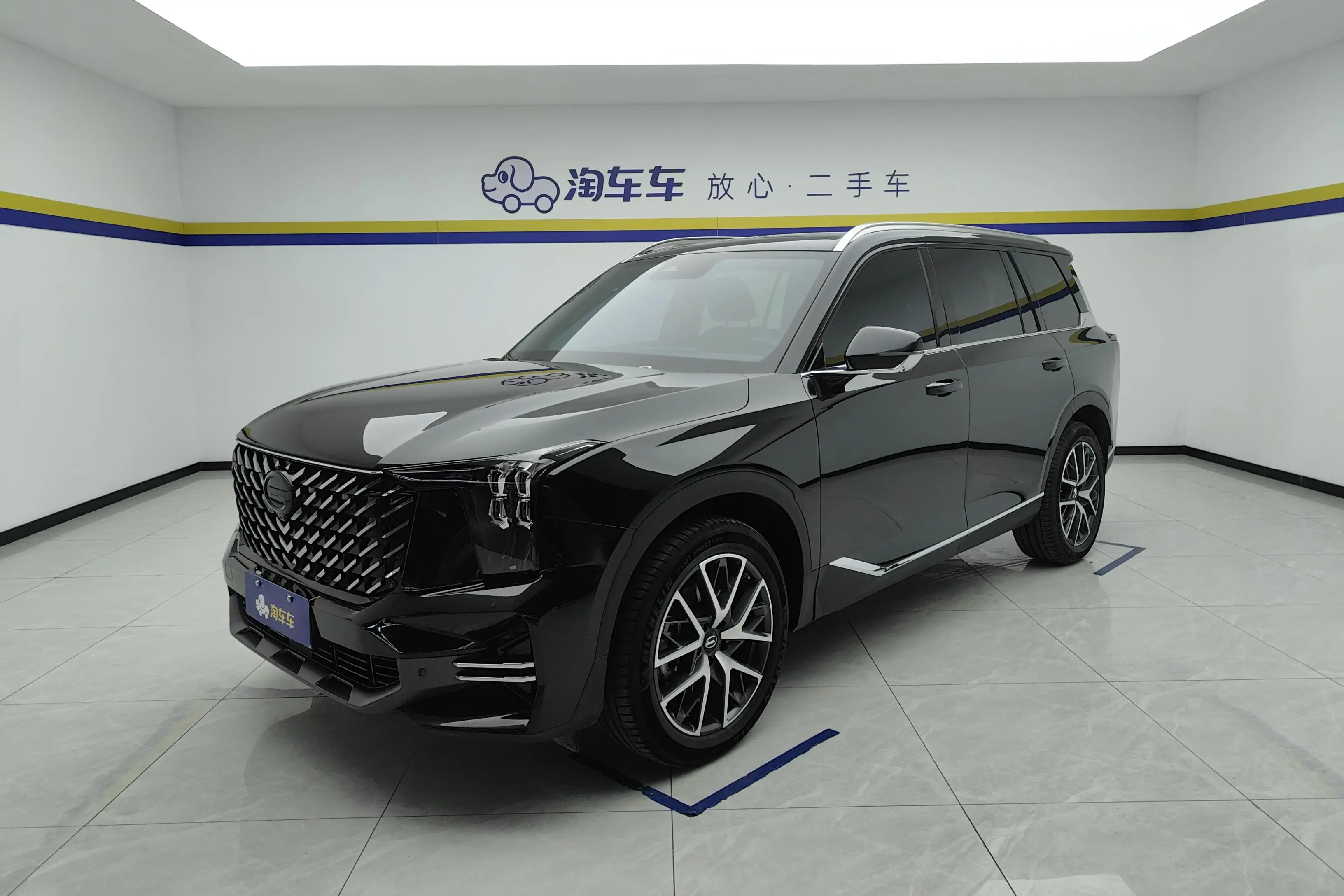GAC Trumpchi GS8  из Китая