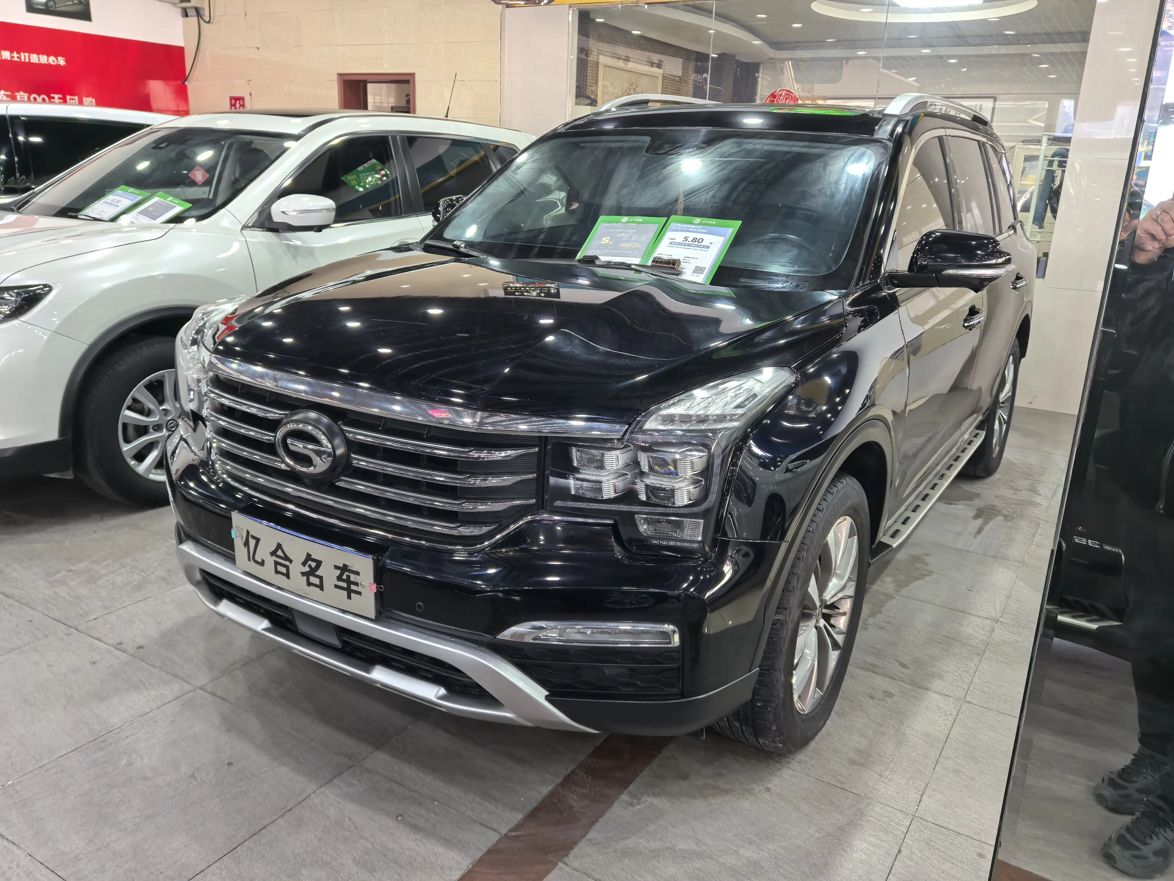 GAC Trumpchi GS8  из Китая