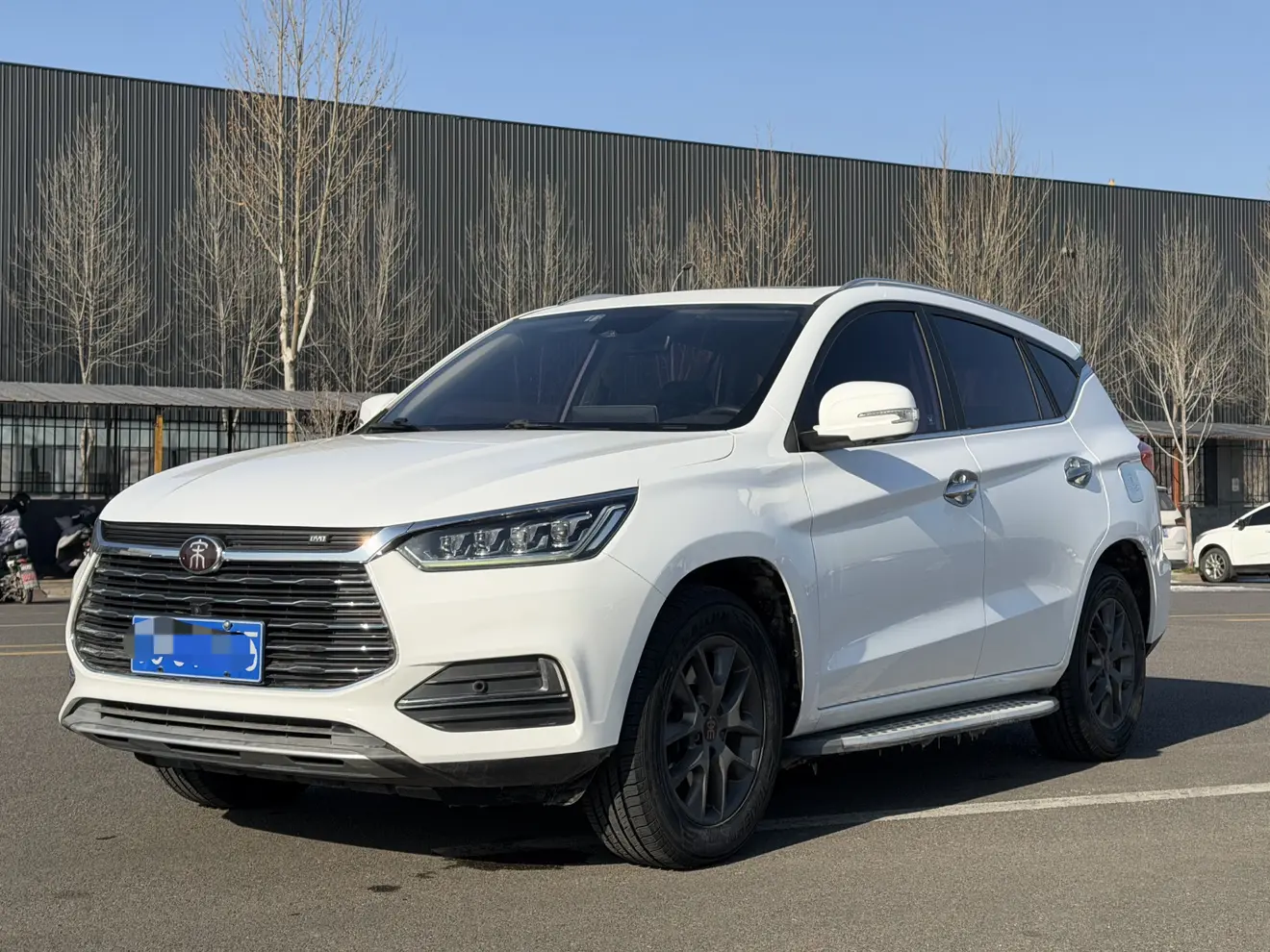 BYD Song  из Китая