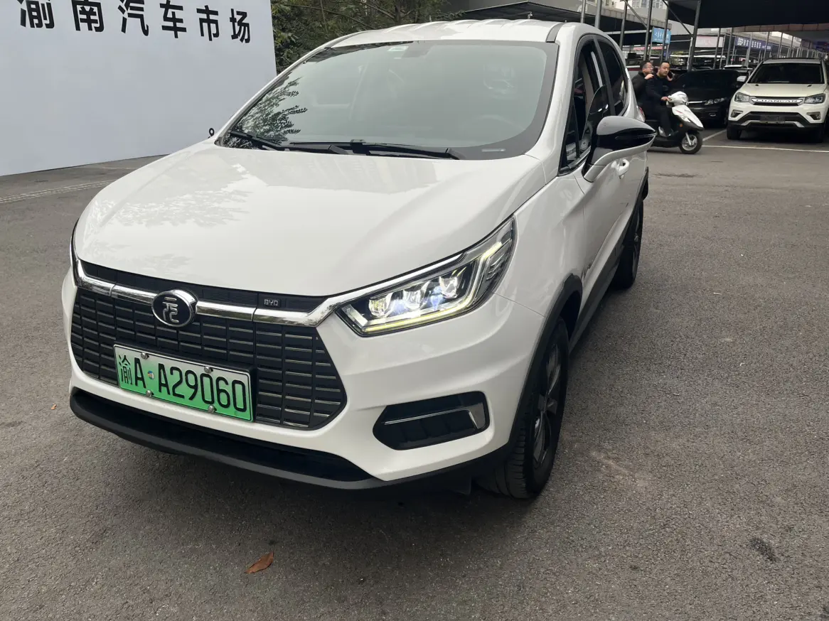 BYD Yuan EV  из Китая
