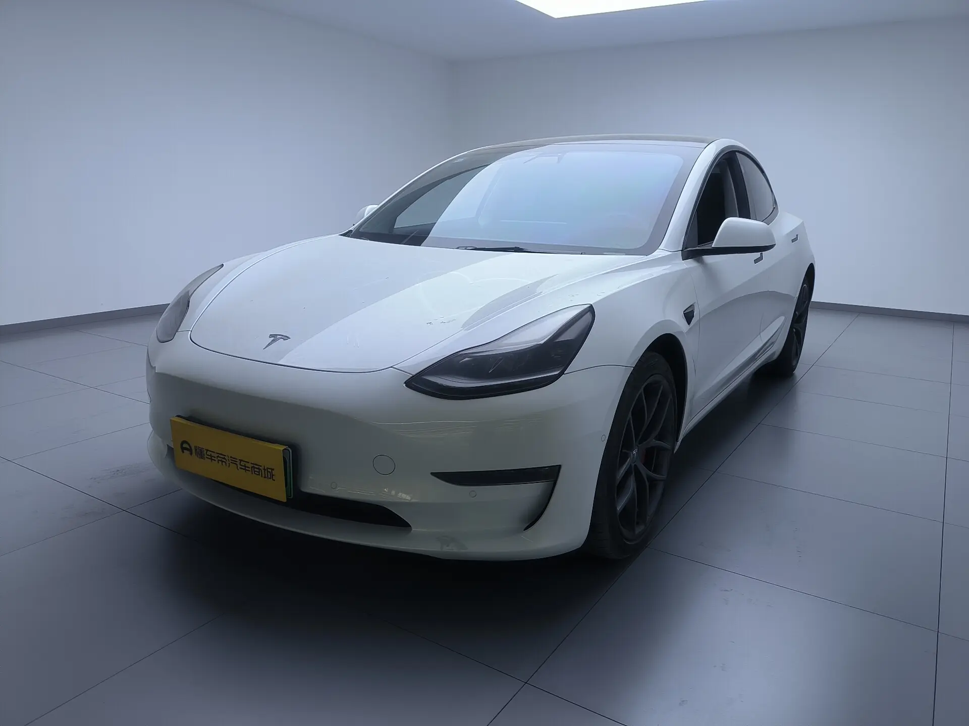 Tesla Model 3  из Китая