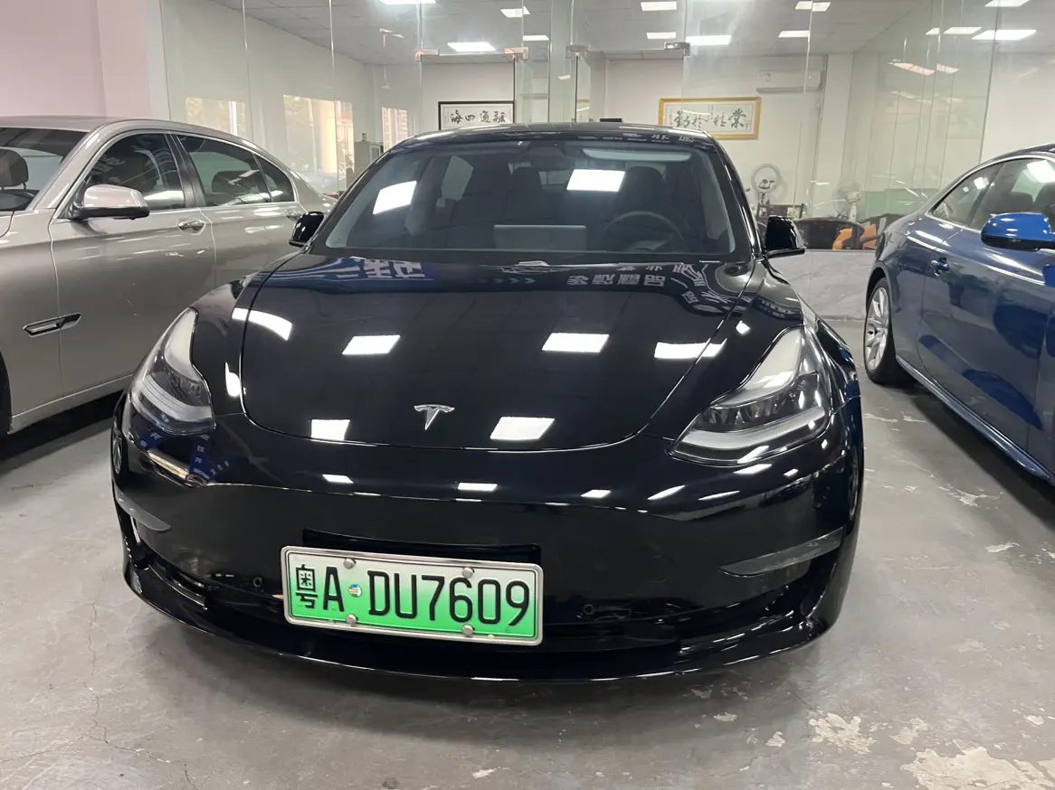 Tesla Model 3  из Китая