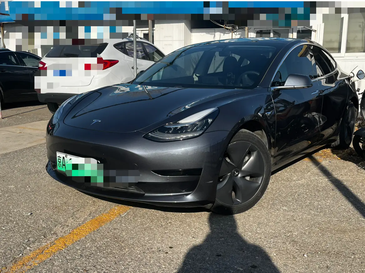 Tesla Model 3  из Китая