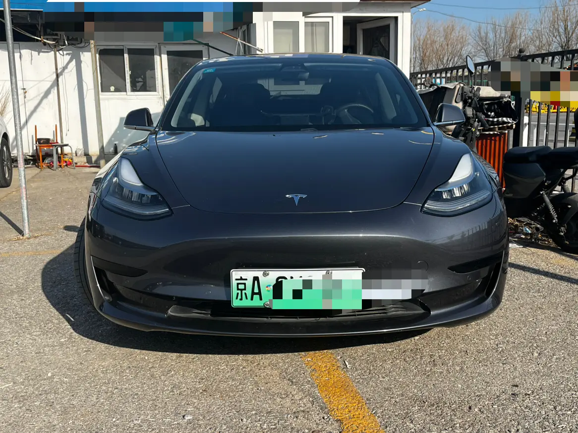 Tesla Model 3  из Китая