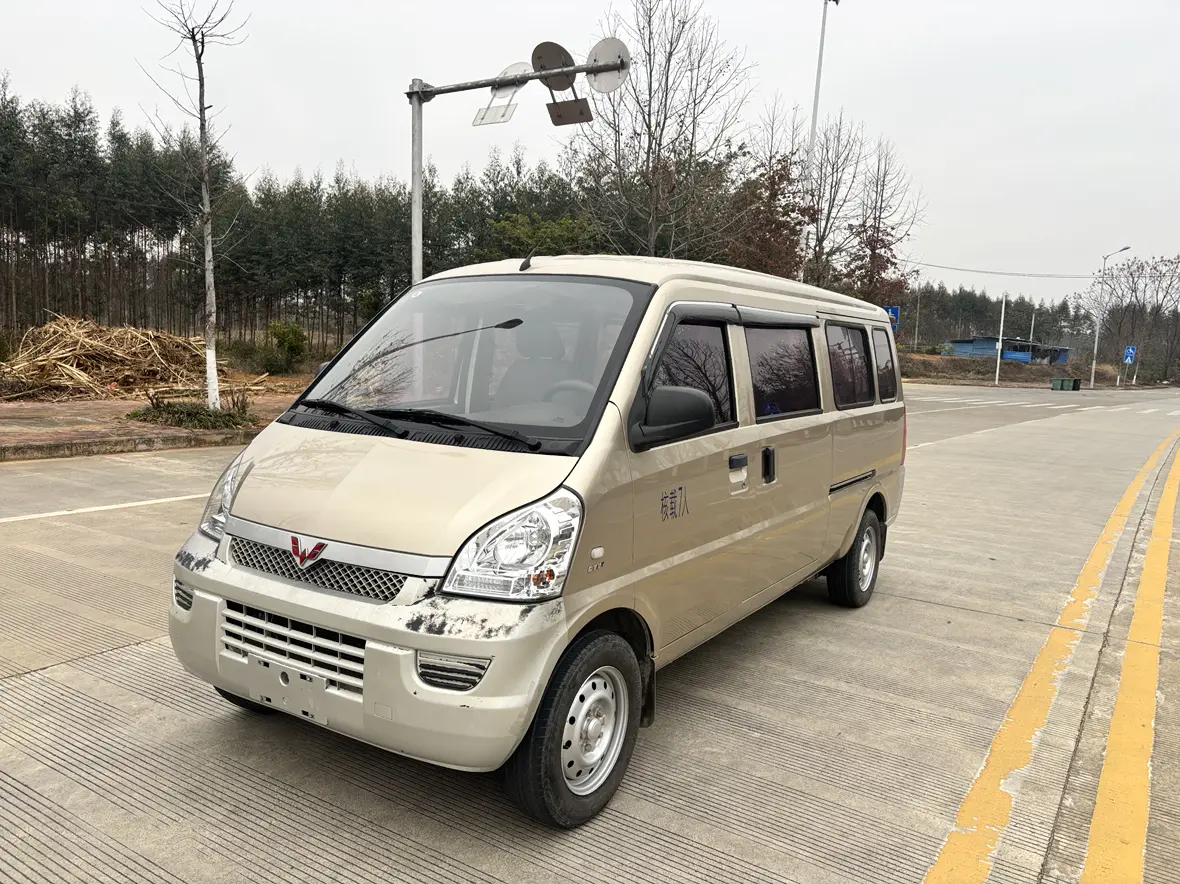 Wuling Rongguang  из Китая