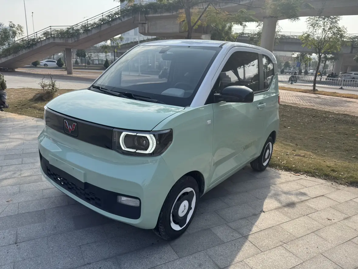 Wuling Hongguang MINIEV  из Китая