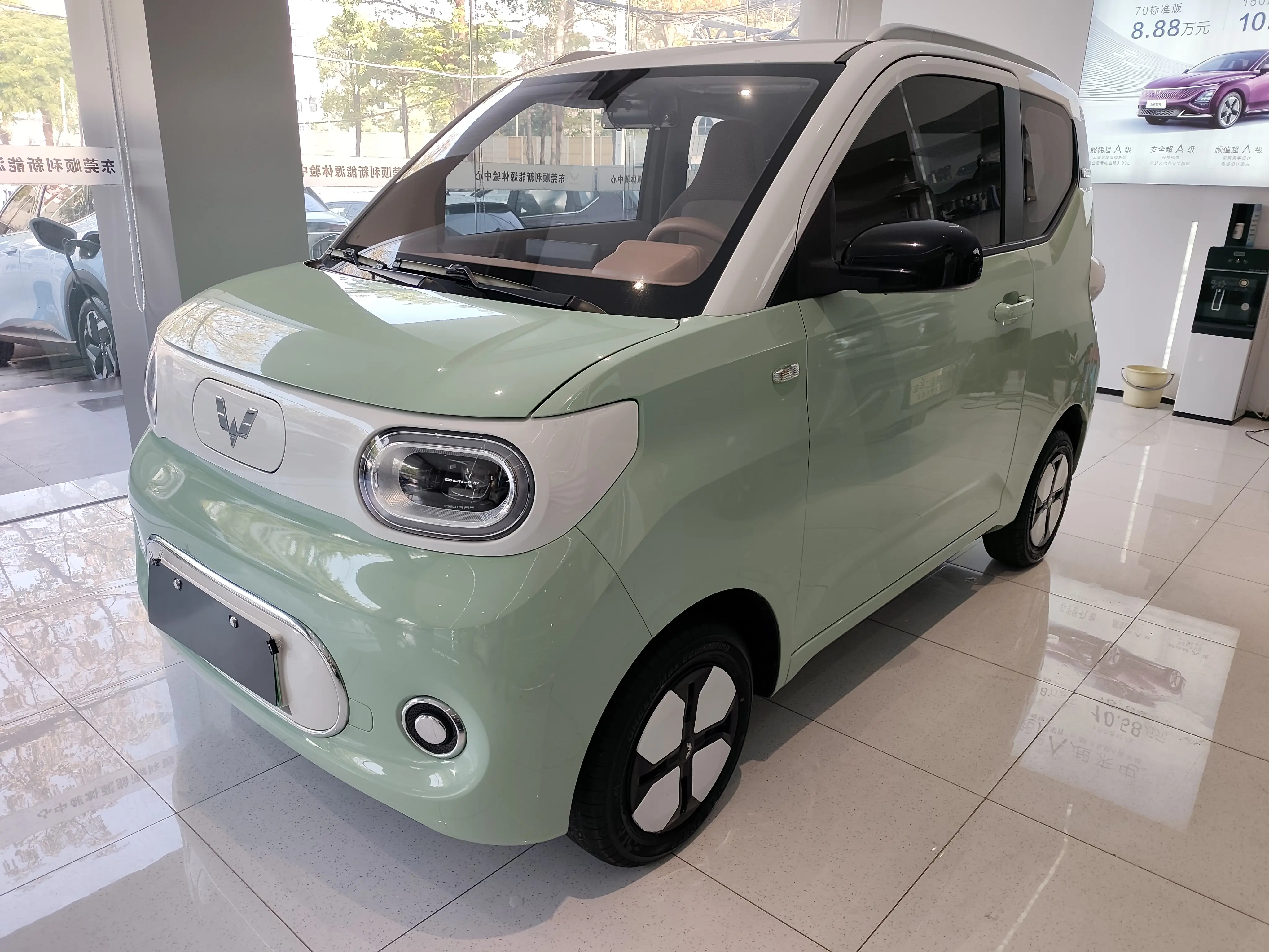 Wuling Hongguang MINIEV  из Китая