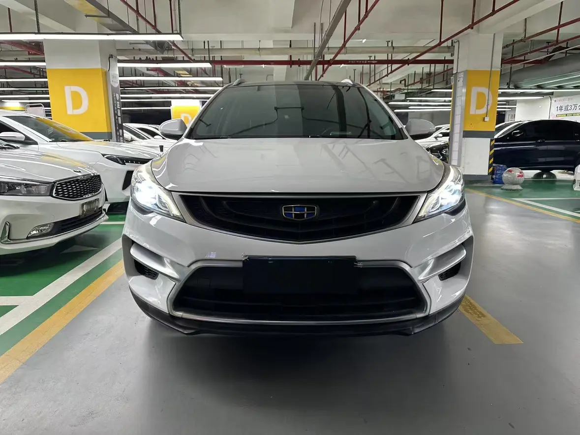 Geely Emgrand GS  из Китая