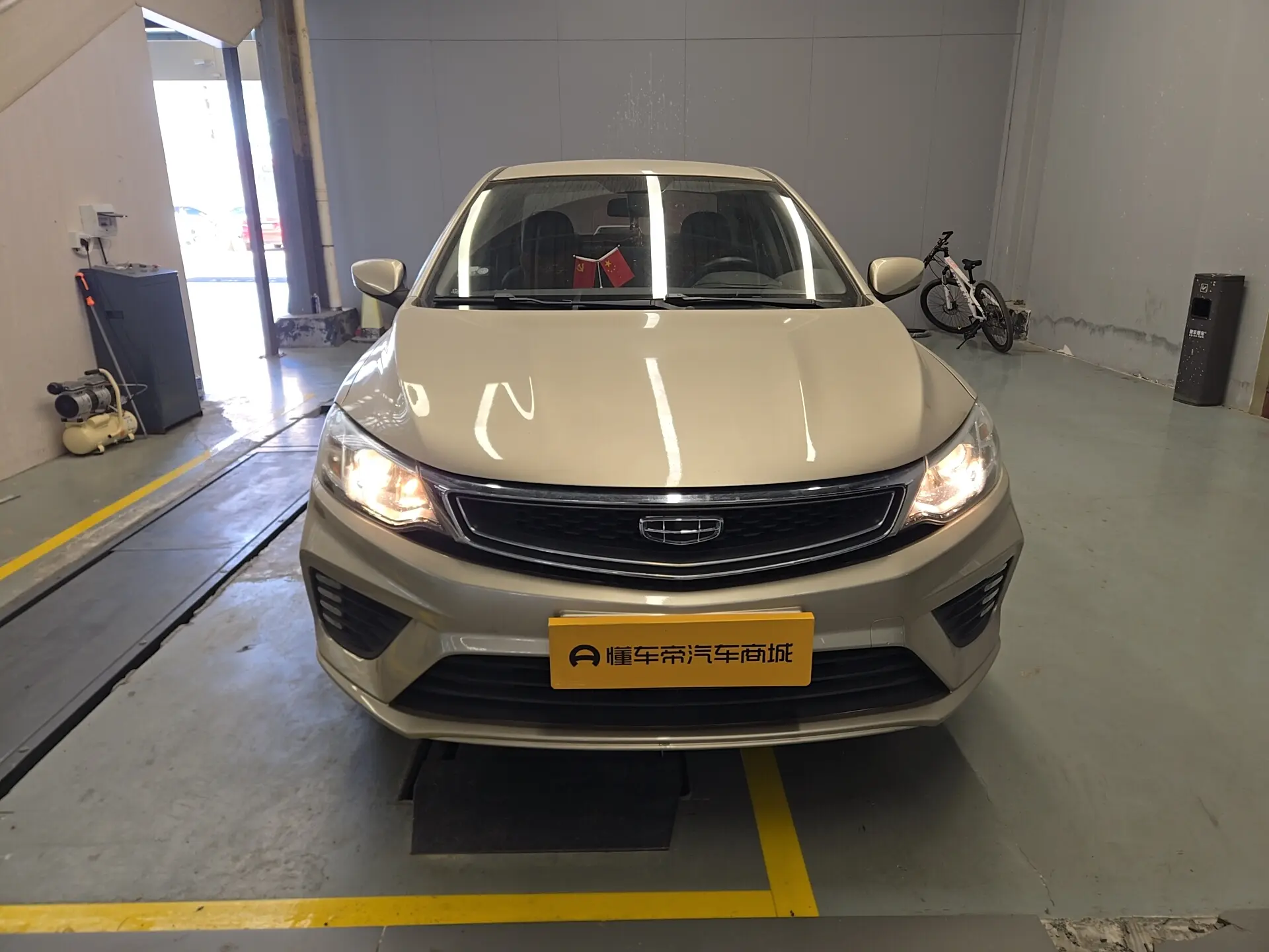 Geely Vision  из Китая