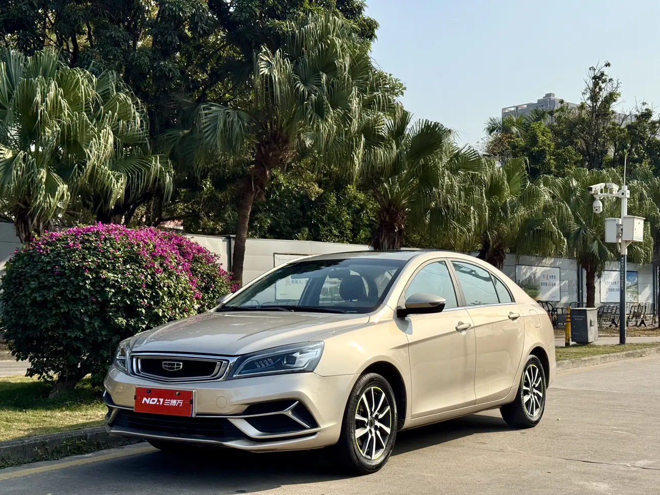 Geely Emgrand  из Китая