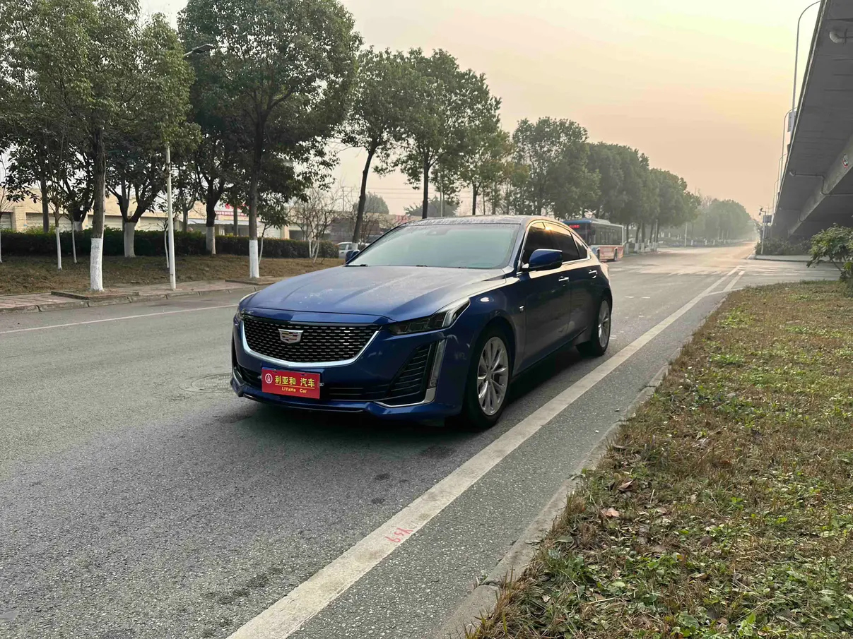 Cadillac CT5  из Китая