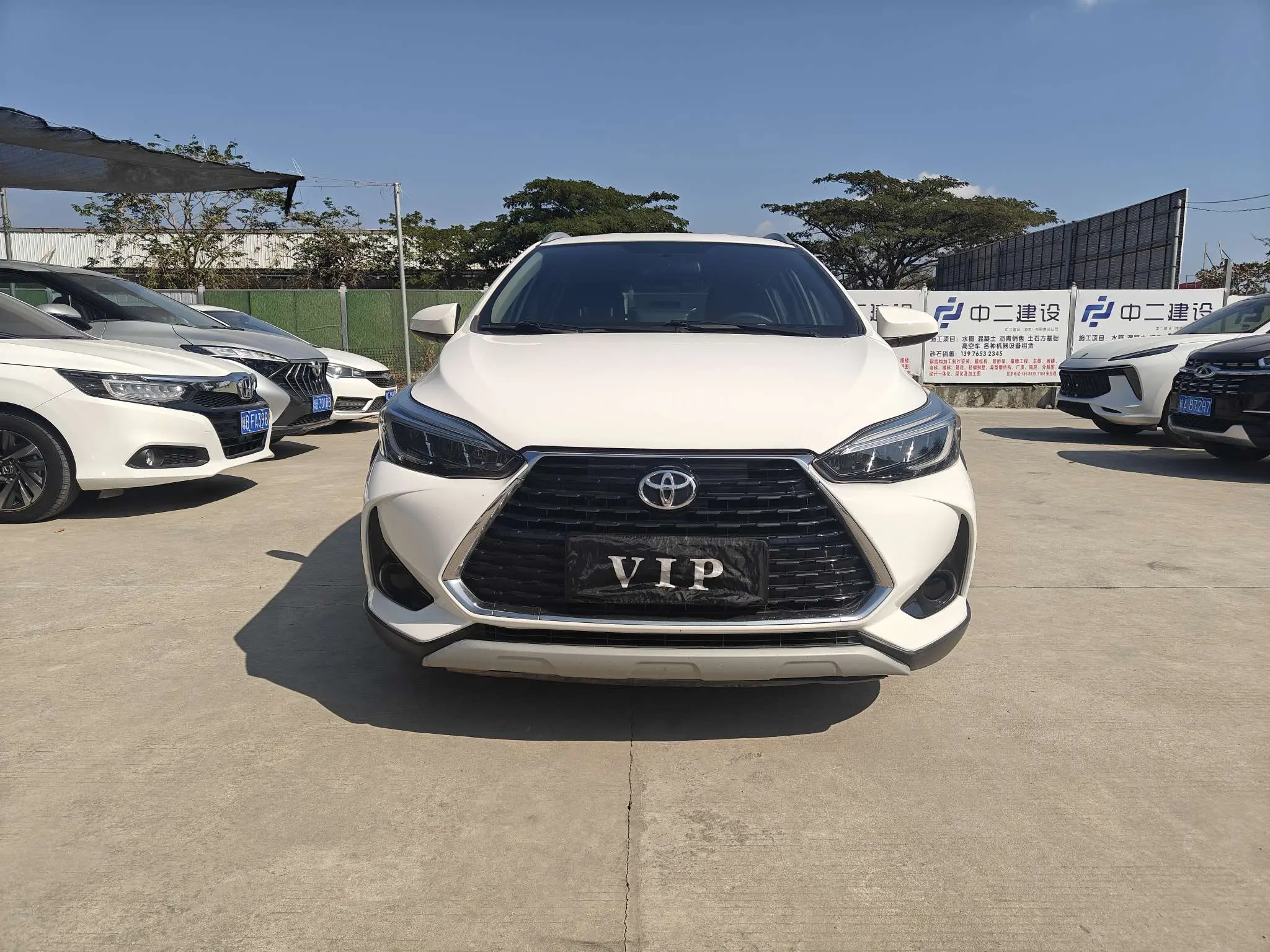 Toyota Yaris L  из Китая