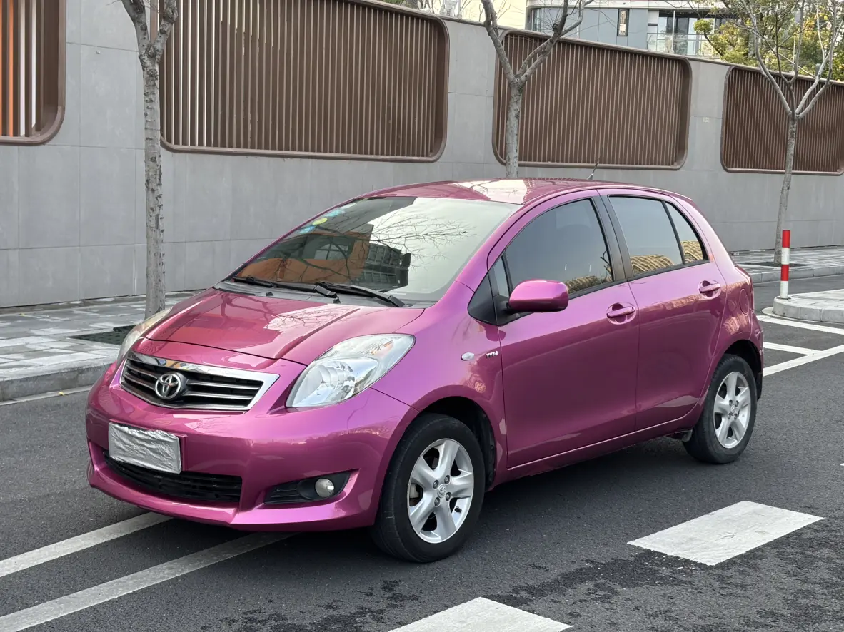 Toyota Yaris  из Китая