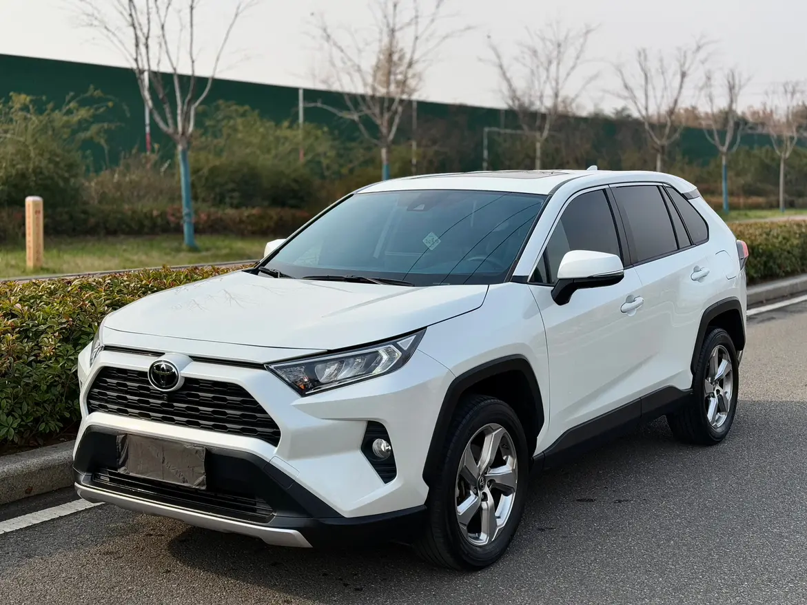 Toyota RAV4  из Китая