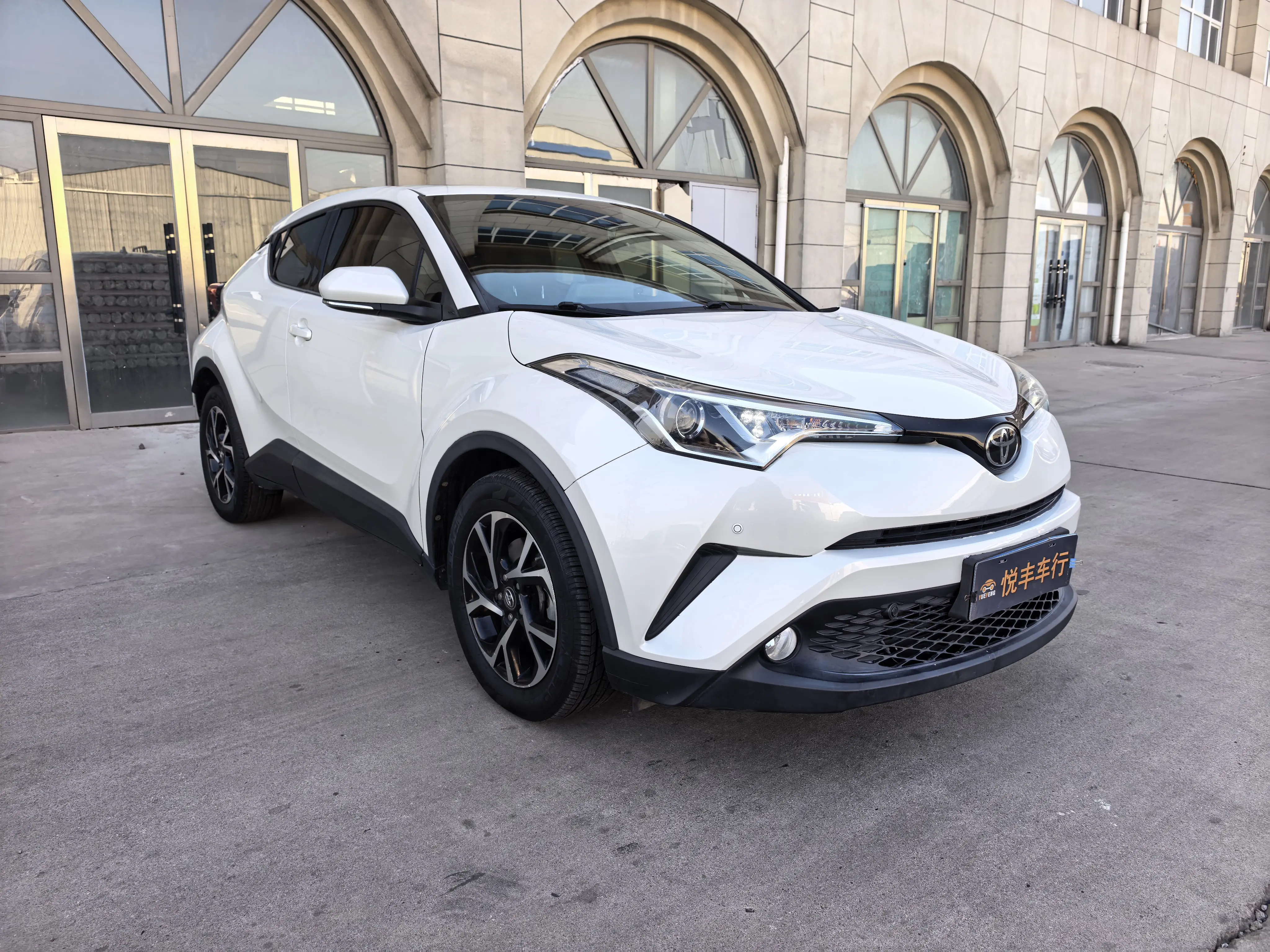 Toyota C-HR  из Китая