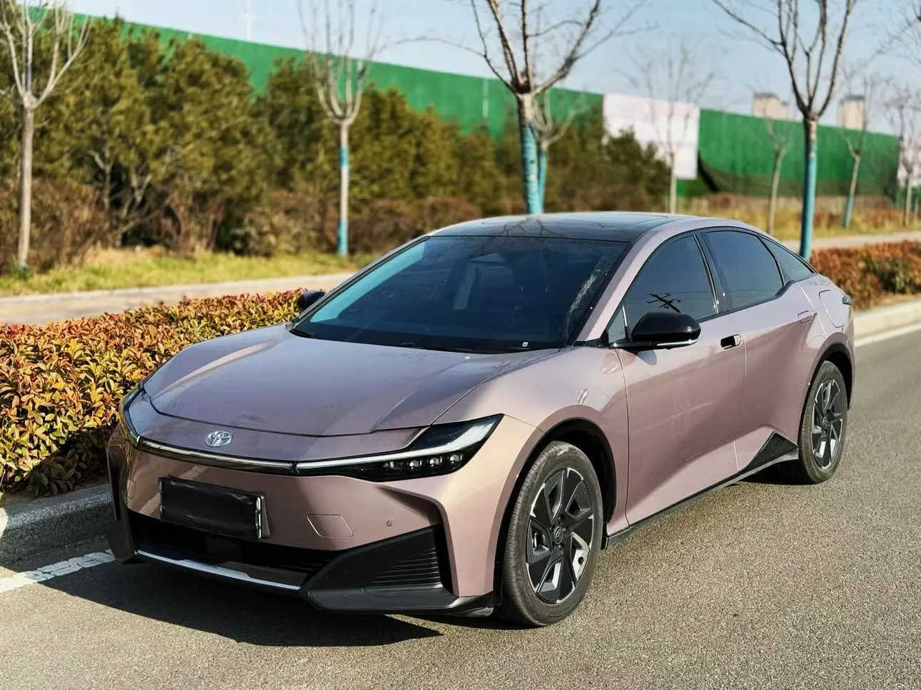 Toyota bZ3  из Китая