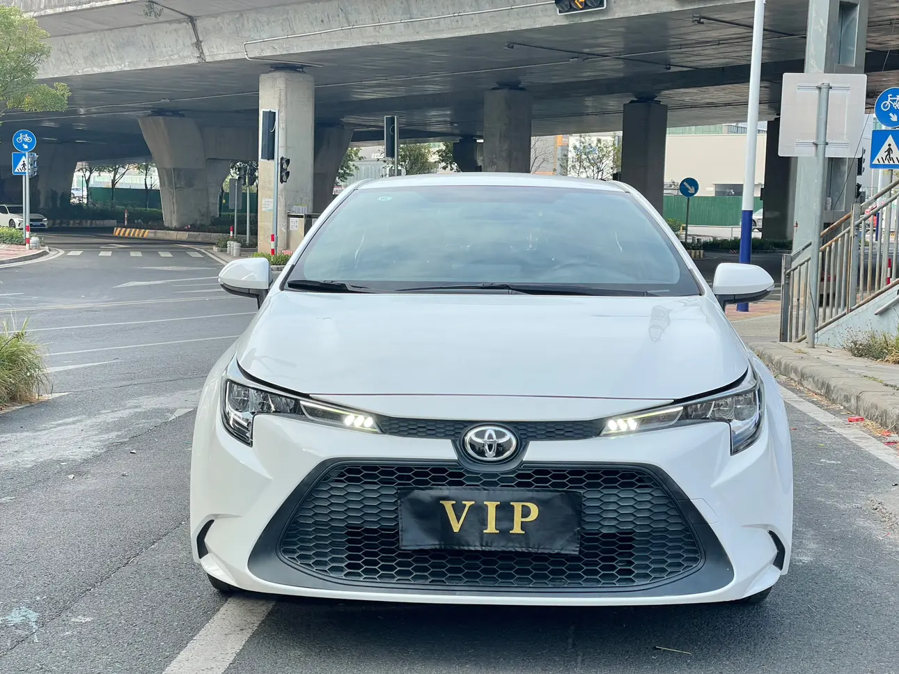 Toyota Levin (Lei Ling)  из Китая