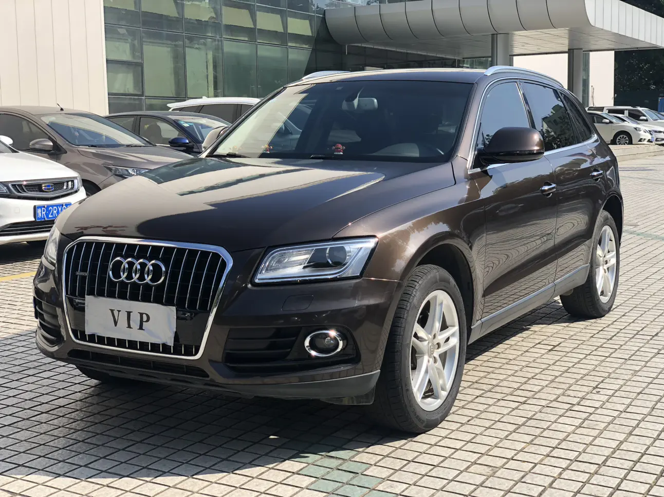 Audi Q5  из Китая