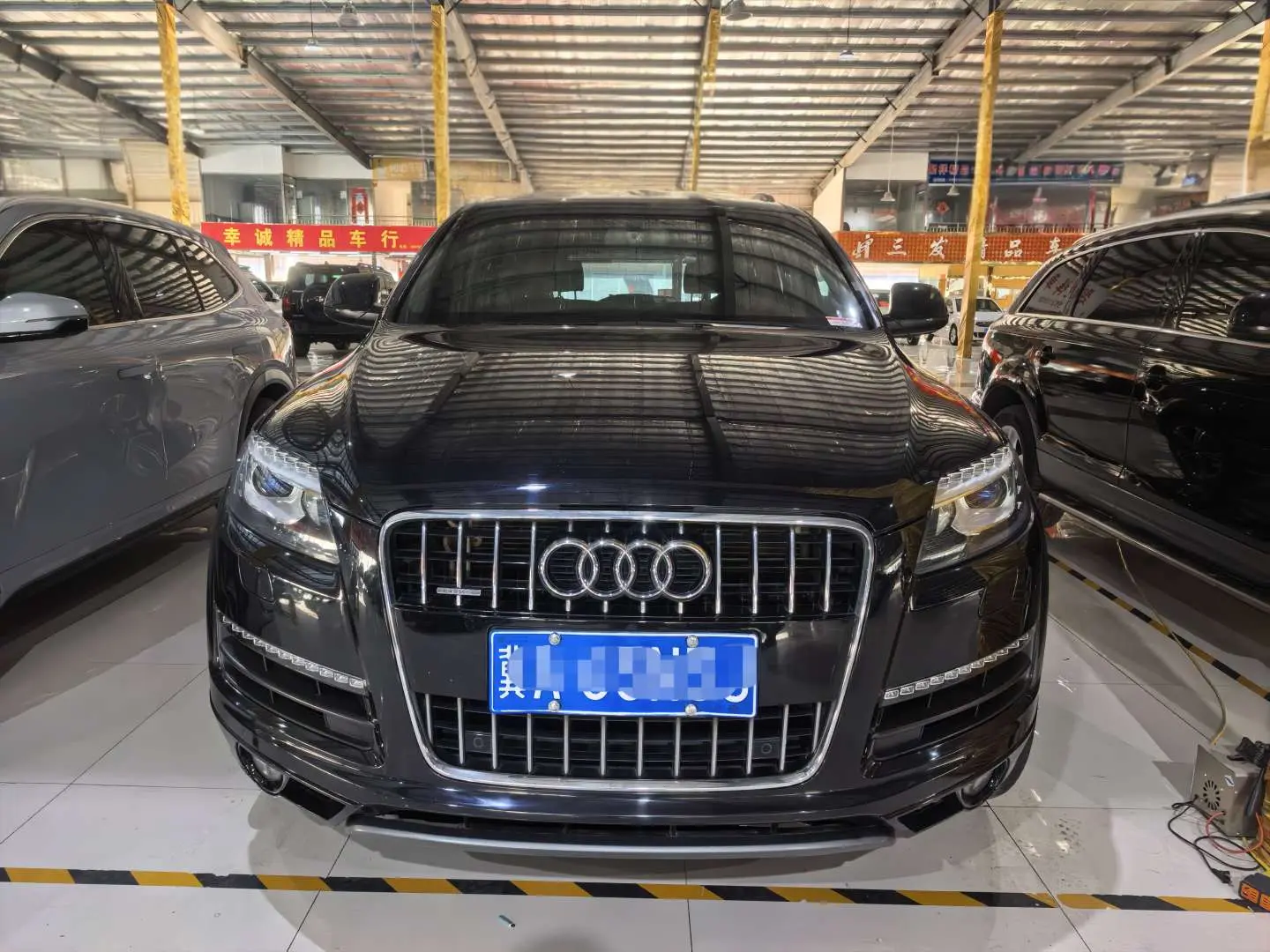 Audi Q7  из Китая