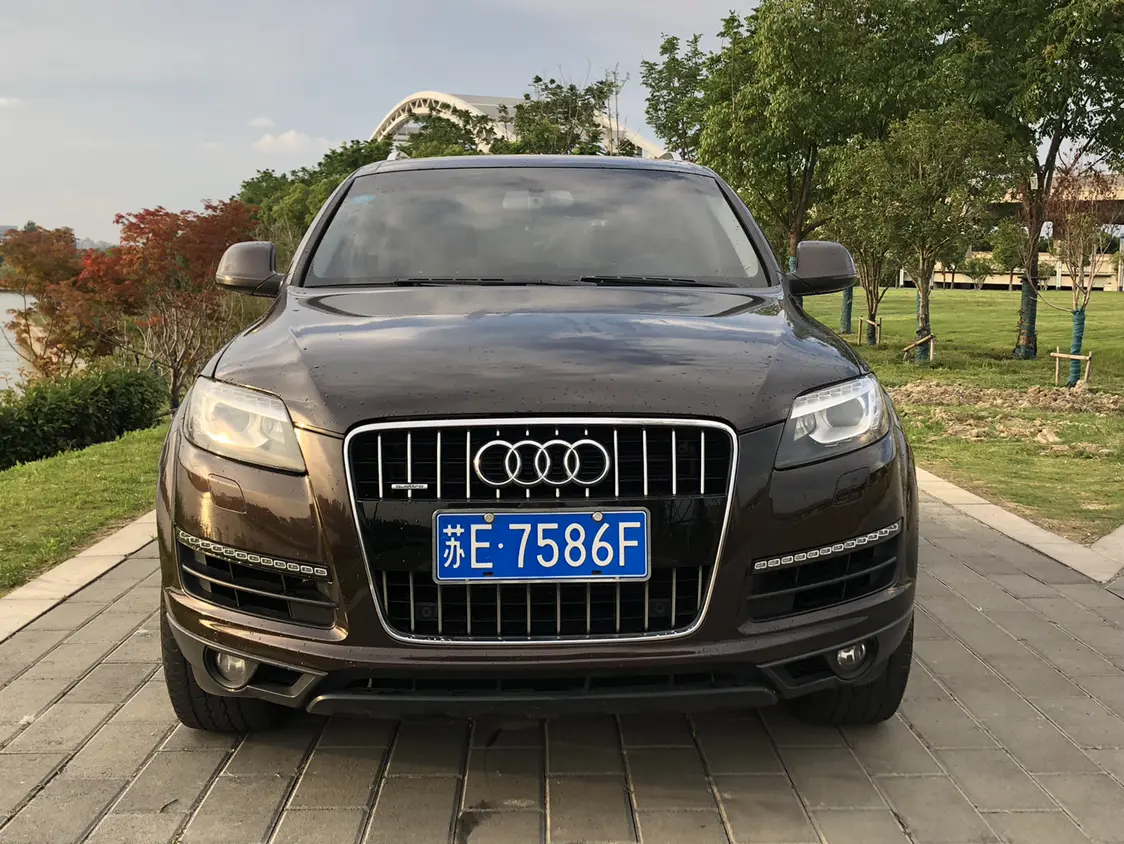 Audi Q7  из Китая