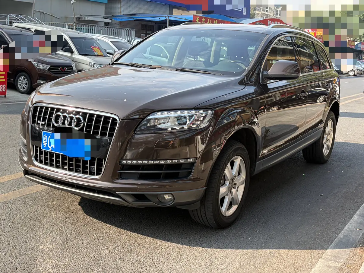 Audi Q7  из Китая