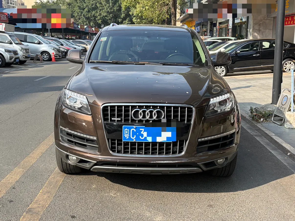 Audi Q7  из Китая