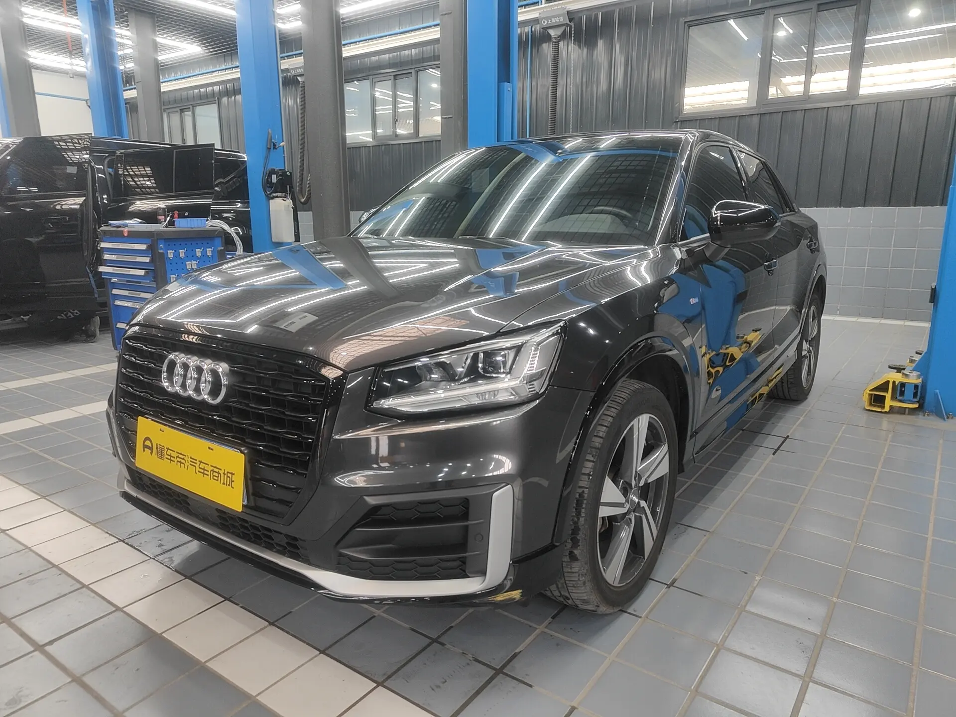 Audi Q2L  из Китая