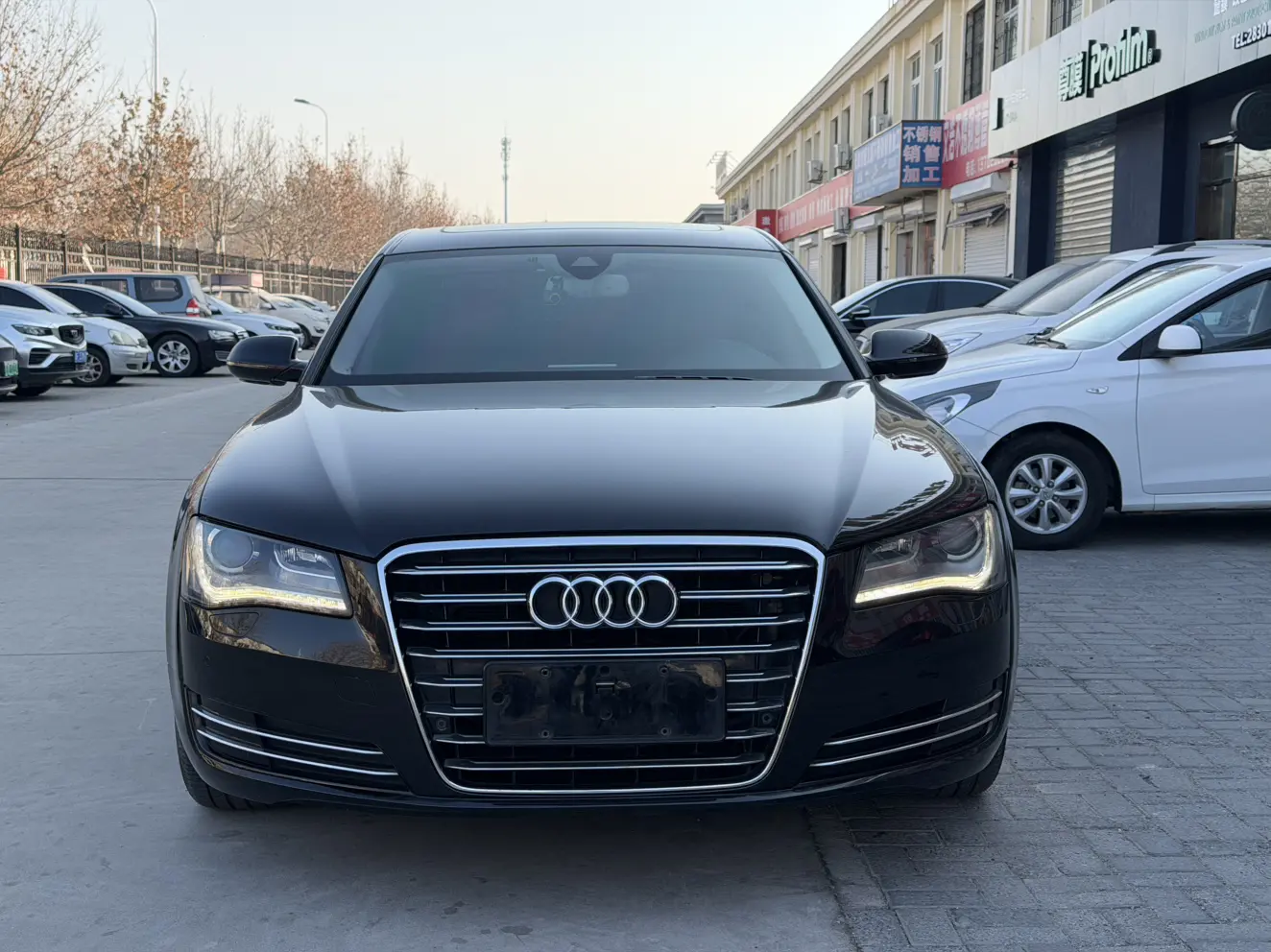 Audi A8  из Китая
