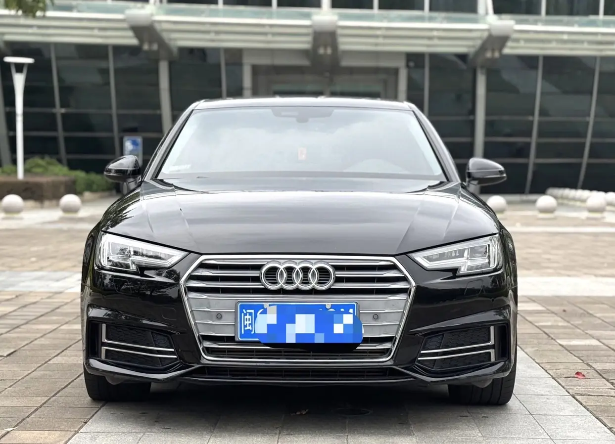 Audi A4L  из Китая