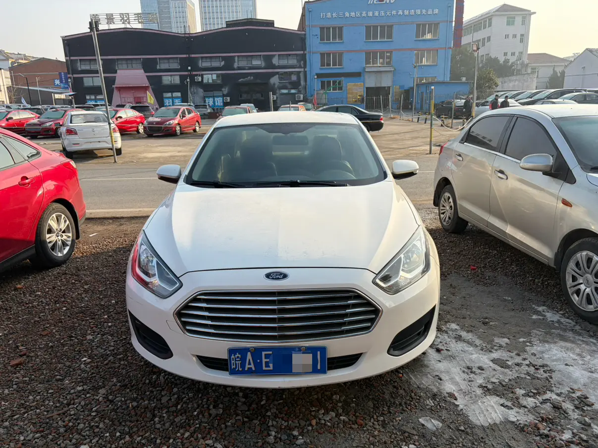 Ford Forrest  из Китая