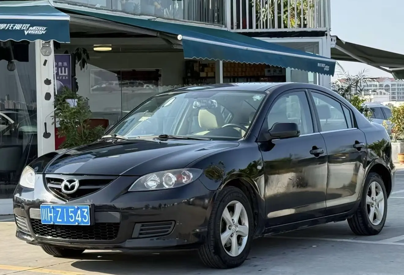 Mazda Axela (Mazda3)  из Китая
