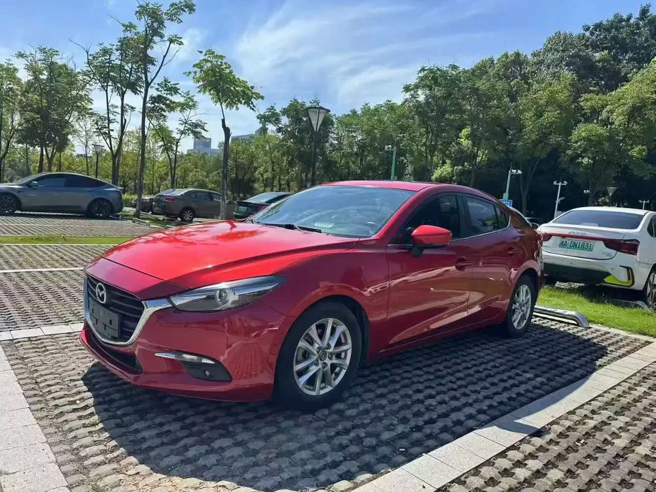 Mazda Axela (Mazda3)  из Китая