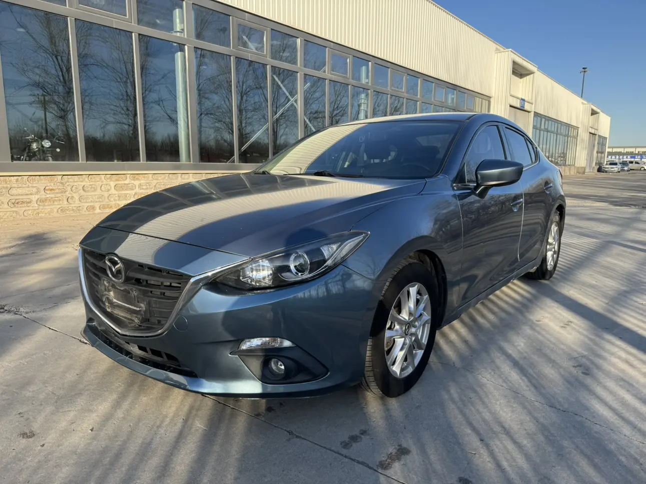 Mazda Axela (Mazda3)  из Китая