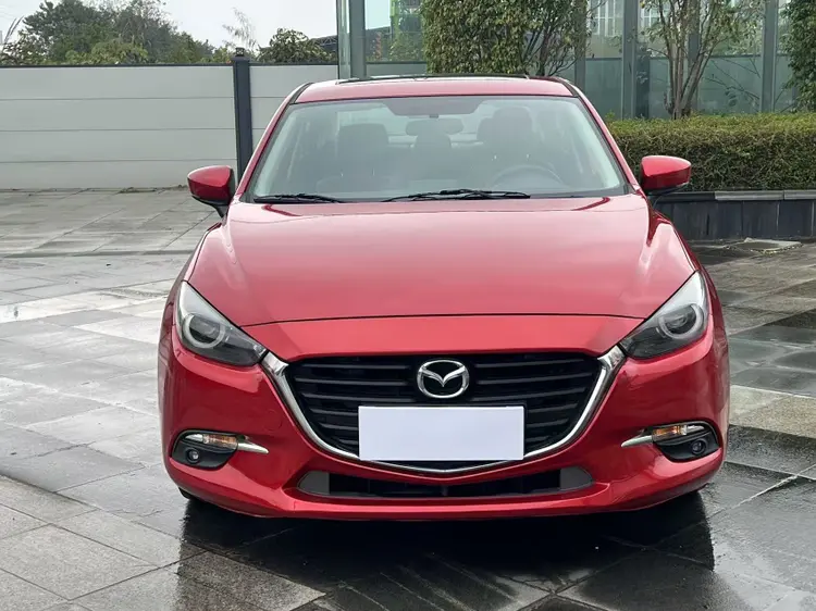 Mazda Axela (Mazda3)  из Китая