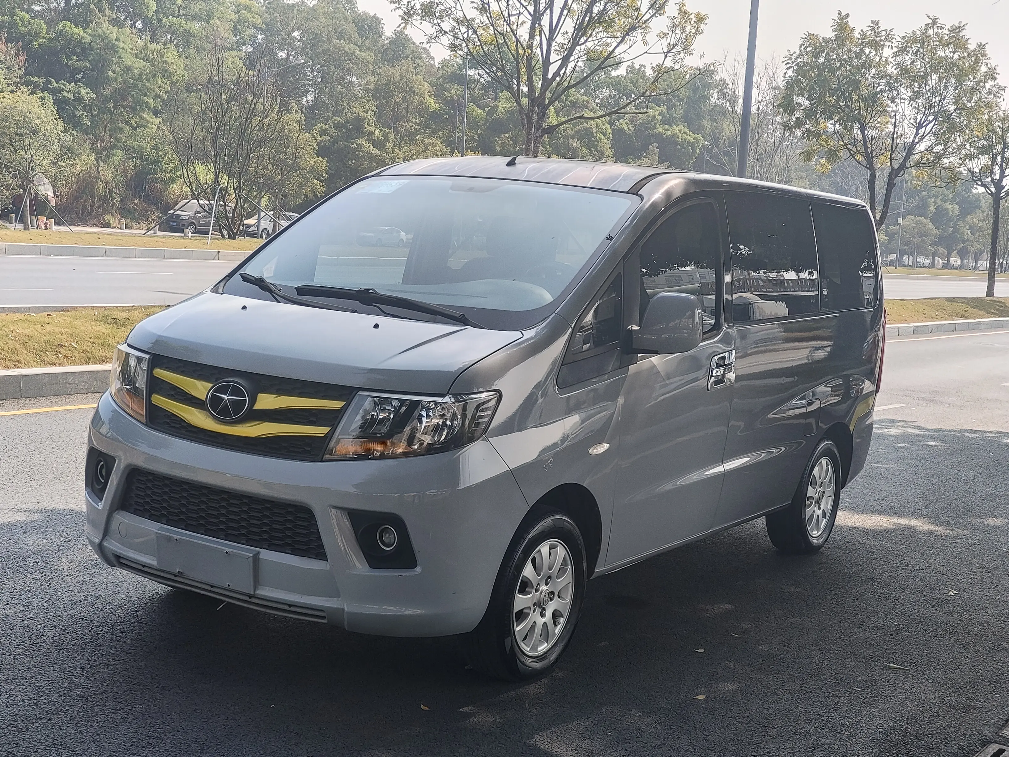 JAC Ruifeng M3  из Китая