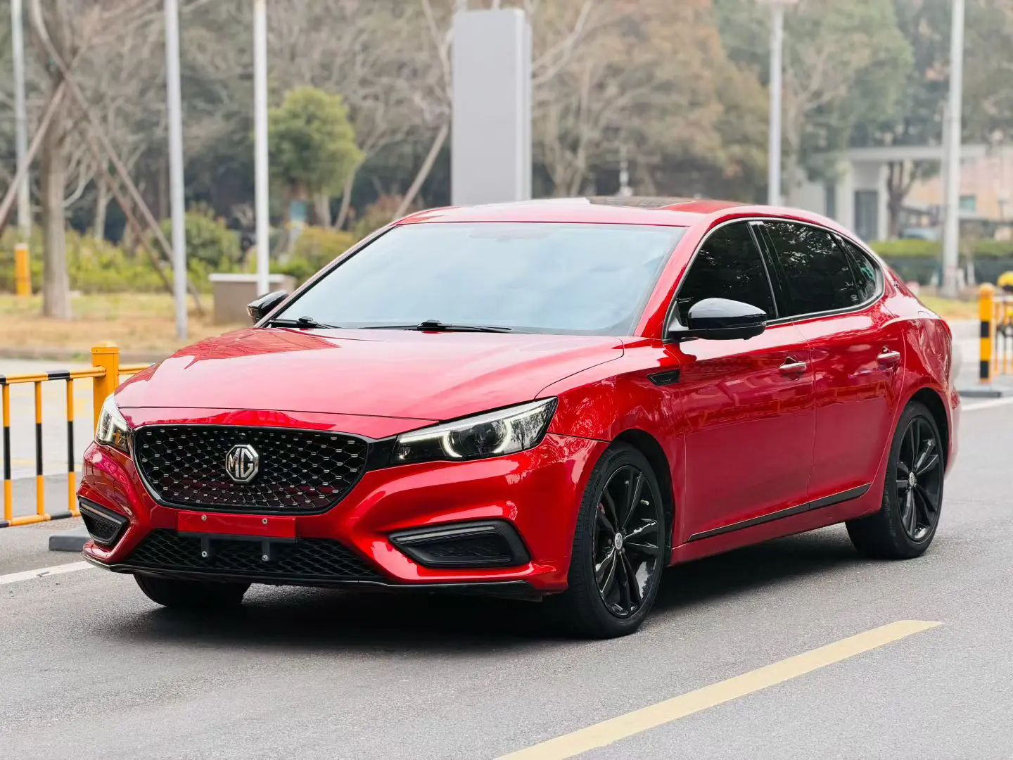 MG 6 PHEV  из Китая