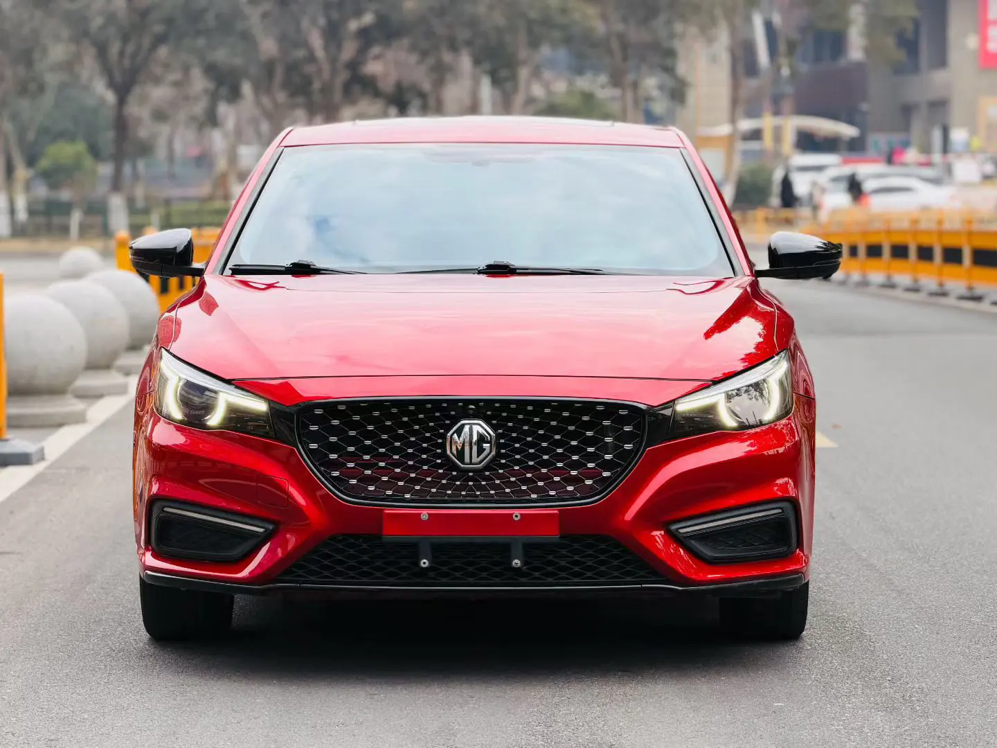 MG 6 PHEV  из Китая