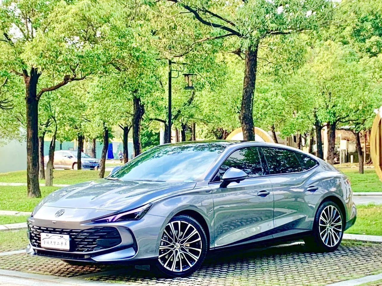 MG 7  из Китая