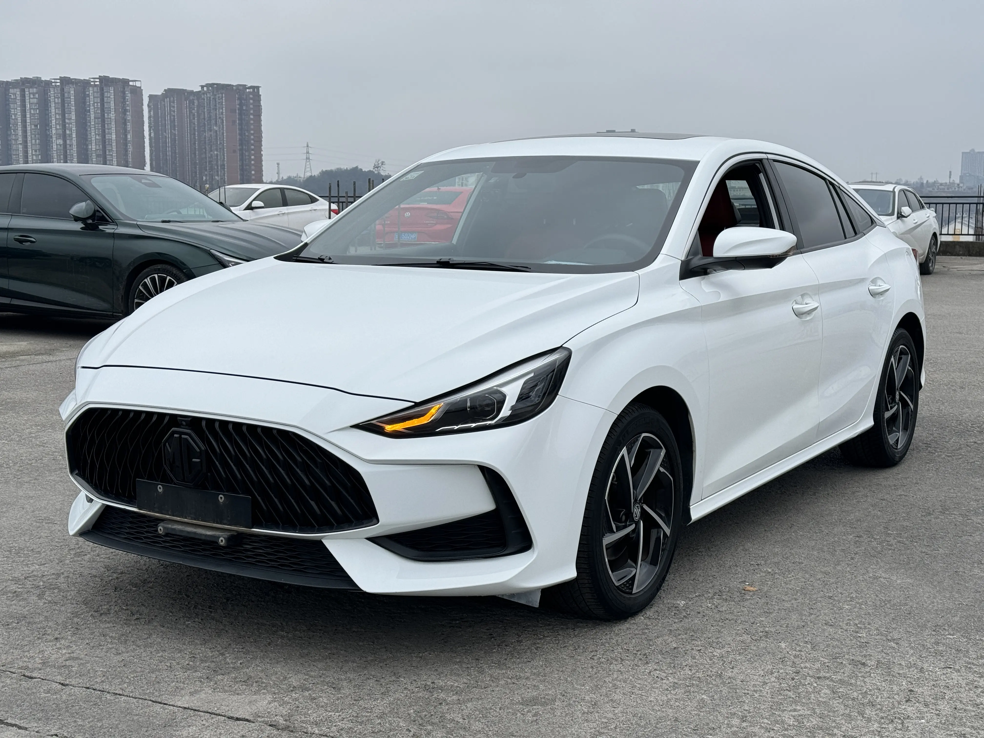 MG 5  из Китая