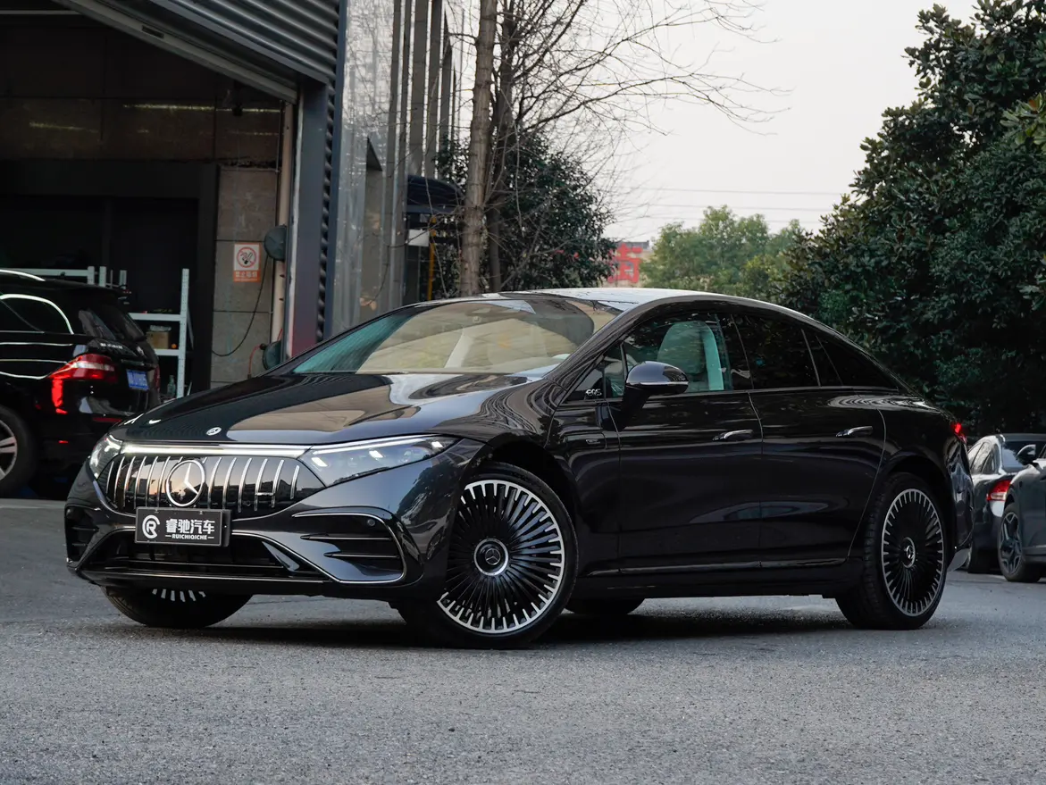 Mercedes-Benz EQS AMG  из Китая
